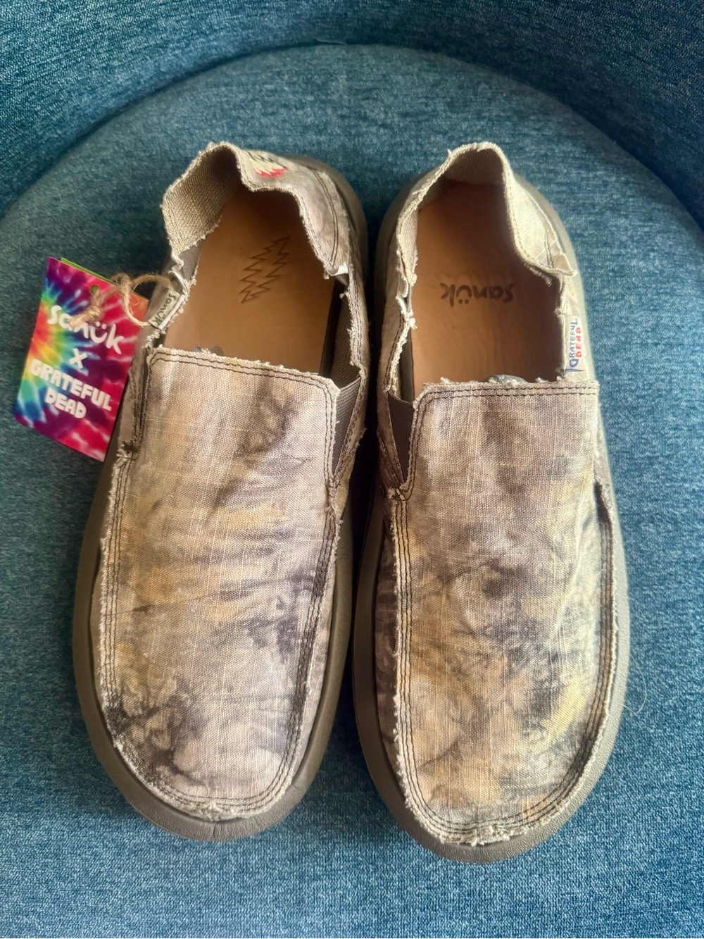 Sanuk Men's Slip-On Loafers in Tan and Brown Tie-Dye - Picture 3 of 7